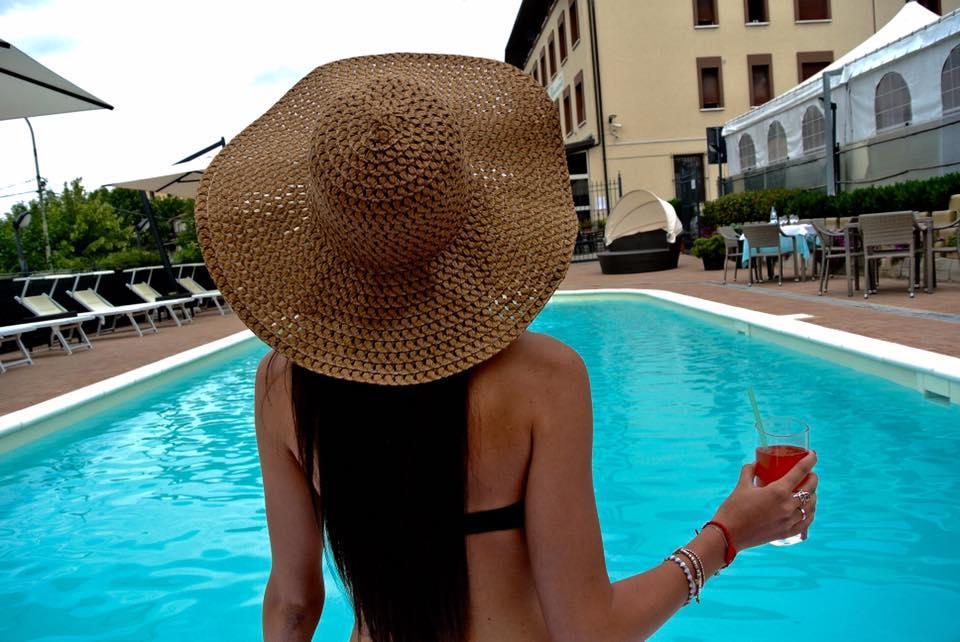 Albergo Ristorante Miramonti Toano エクステリア 写真